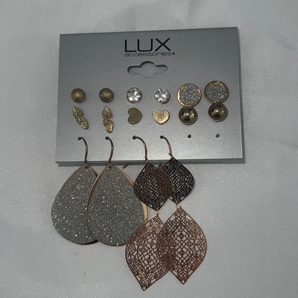 Brand new earring set